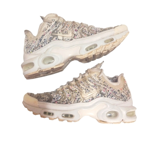 Nike Air Max Confetti Sneakers Women's size 7 Multi-color Speckled - Picture 1 of 15